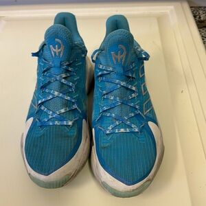 Adidas curry flow 10 size 10